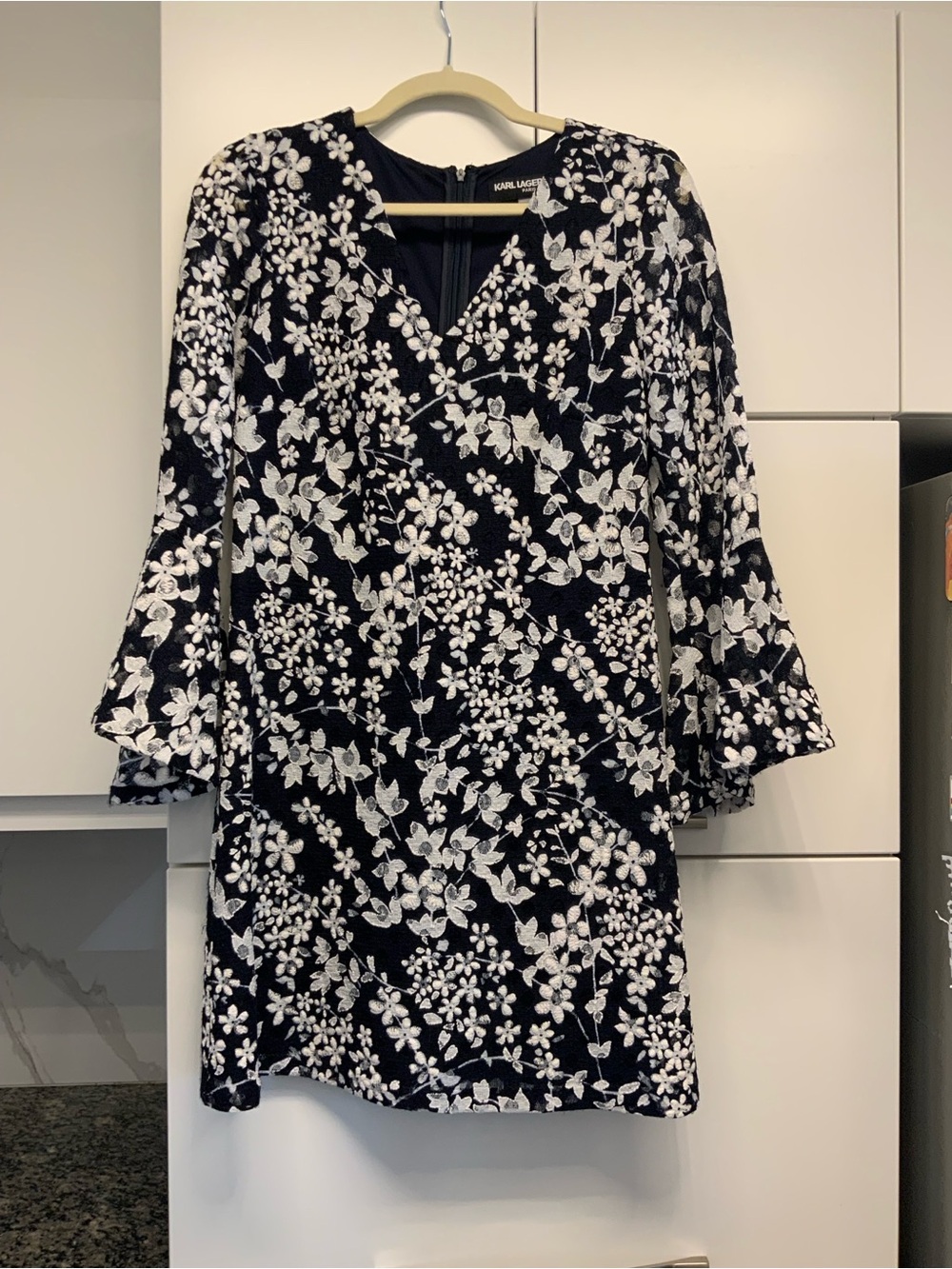 Karl Lagerfeld Marine & White Floral-Embroidered Mini Dress size 8